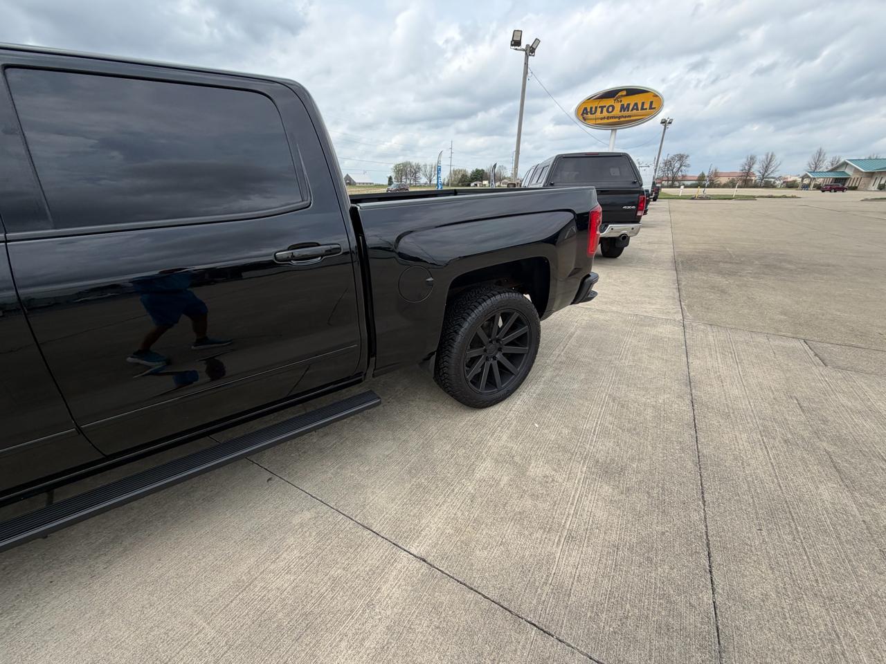 Chevrolet Silverado 1500 4WD Crew Cab 143.5" LTZ w/2LZ 2017
