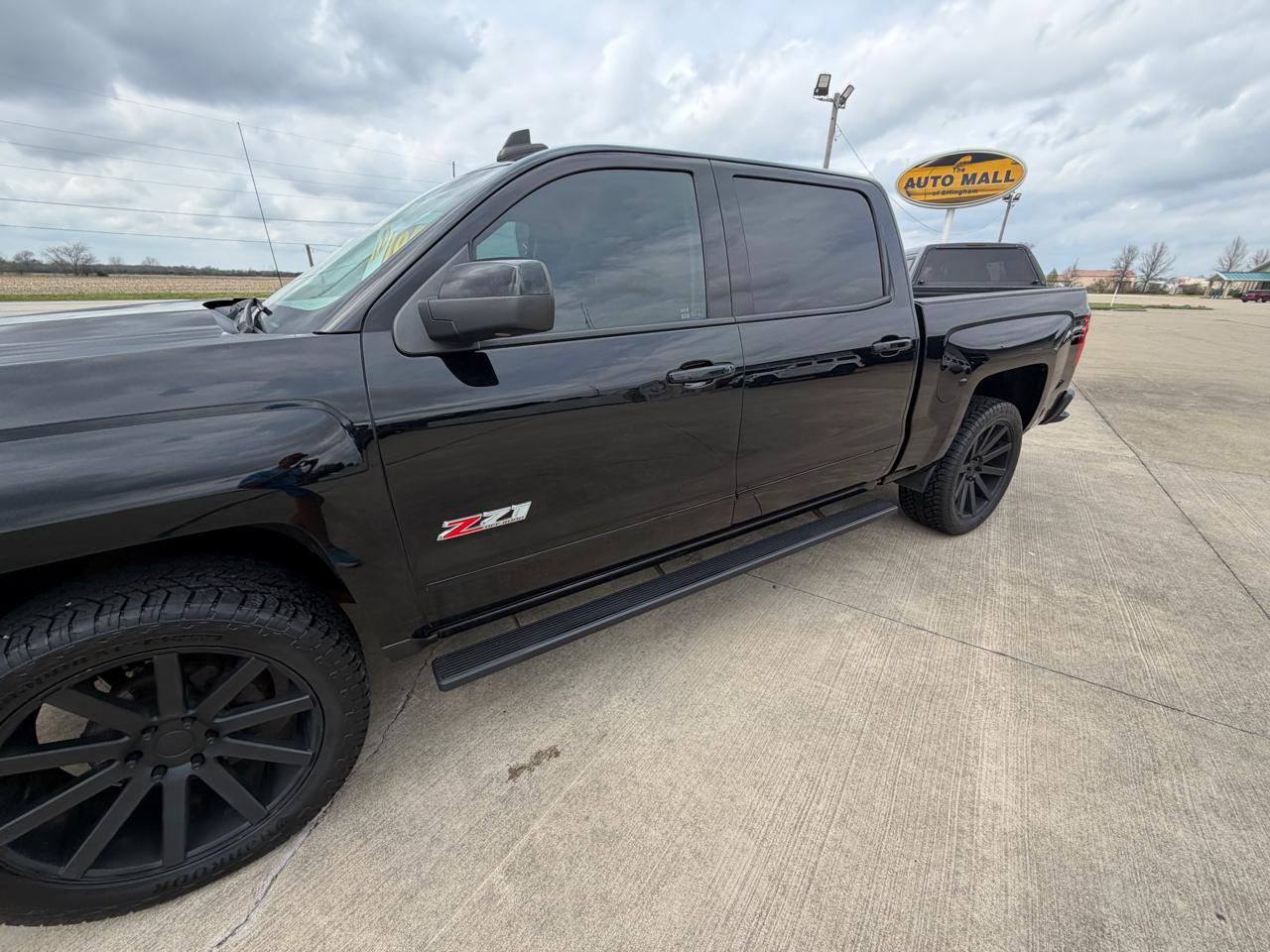 Chevrolet Silverado 1500 4WD Crew Cab 143.5" LTZ w/2LZ 2017