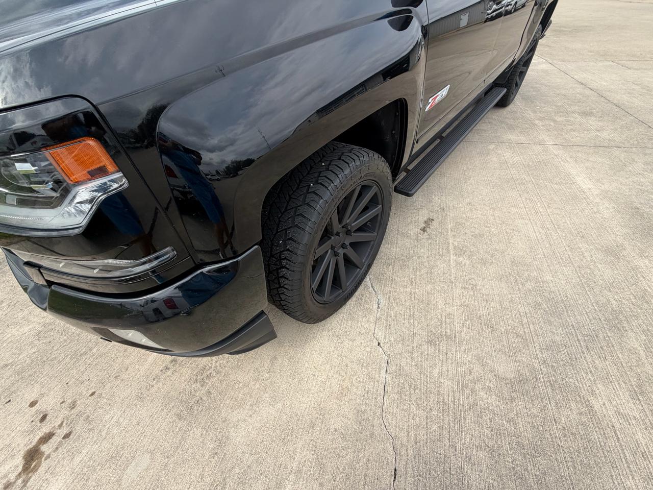 Chevrolet Silverado 1500 4WD Crew Cab 143.5" LTZ w/2LZ 2017