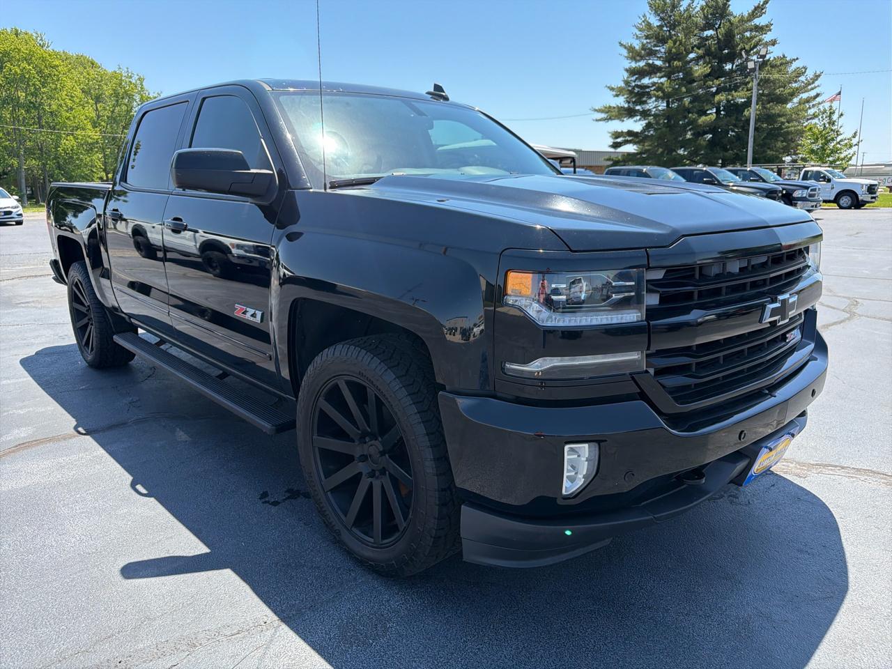 Chevrolet Silverado 1500 4WD Crew Cab 143.5" LTZ w/2LZ 2017