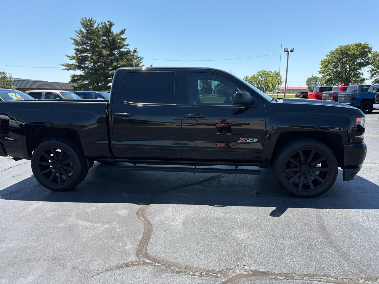Chevrolet Silverado 1500 4WD Crew Cab 143.5" LTZ w/2LZ 2017