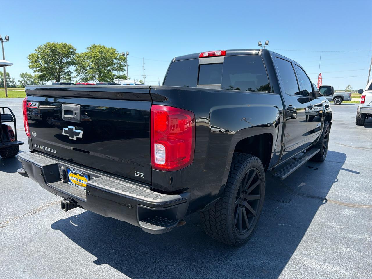 Chevrolet Silverado 1500 4WD Crew Cab 143.5" LTZ w/2LZ 2017