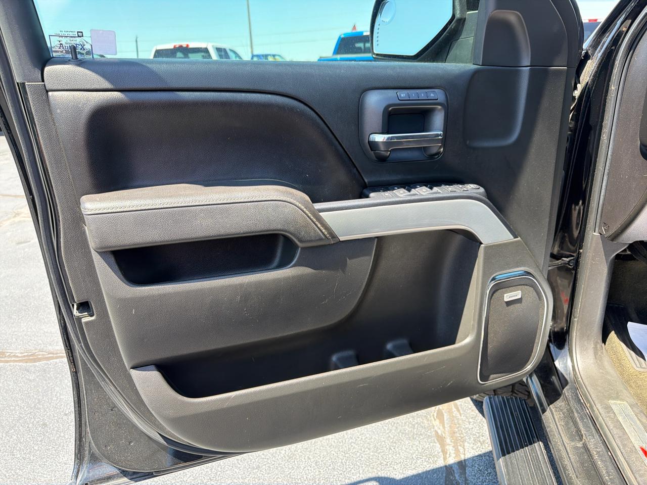 Chevrolet Silverado 1500 4WD Crew Cab 143.5" LTZ w/2LZ 2017