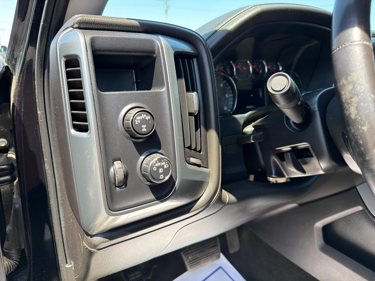 Chevrolet Silverado 1500 4WD Crew Cab 143.5" LTZ w/2LZ 2017