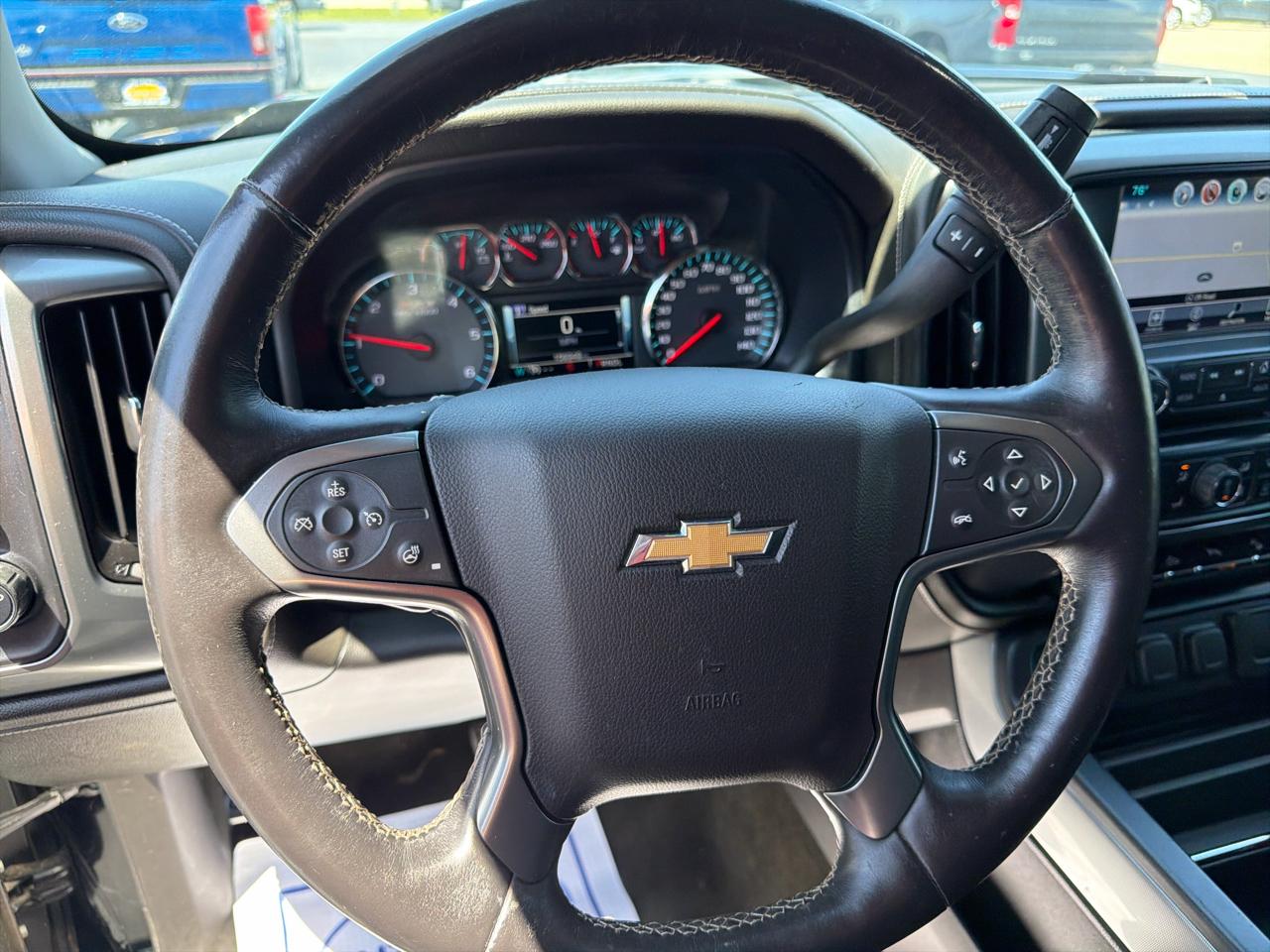 Chevrolet Silverado 1500 4WD Crew Cab 143.5" LTZ w/2LZ 2017