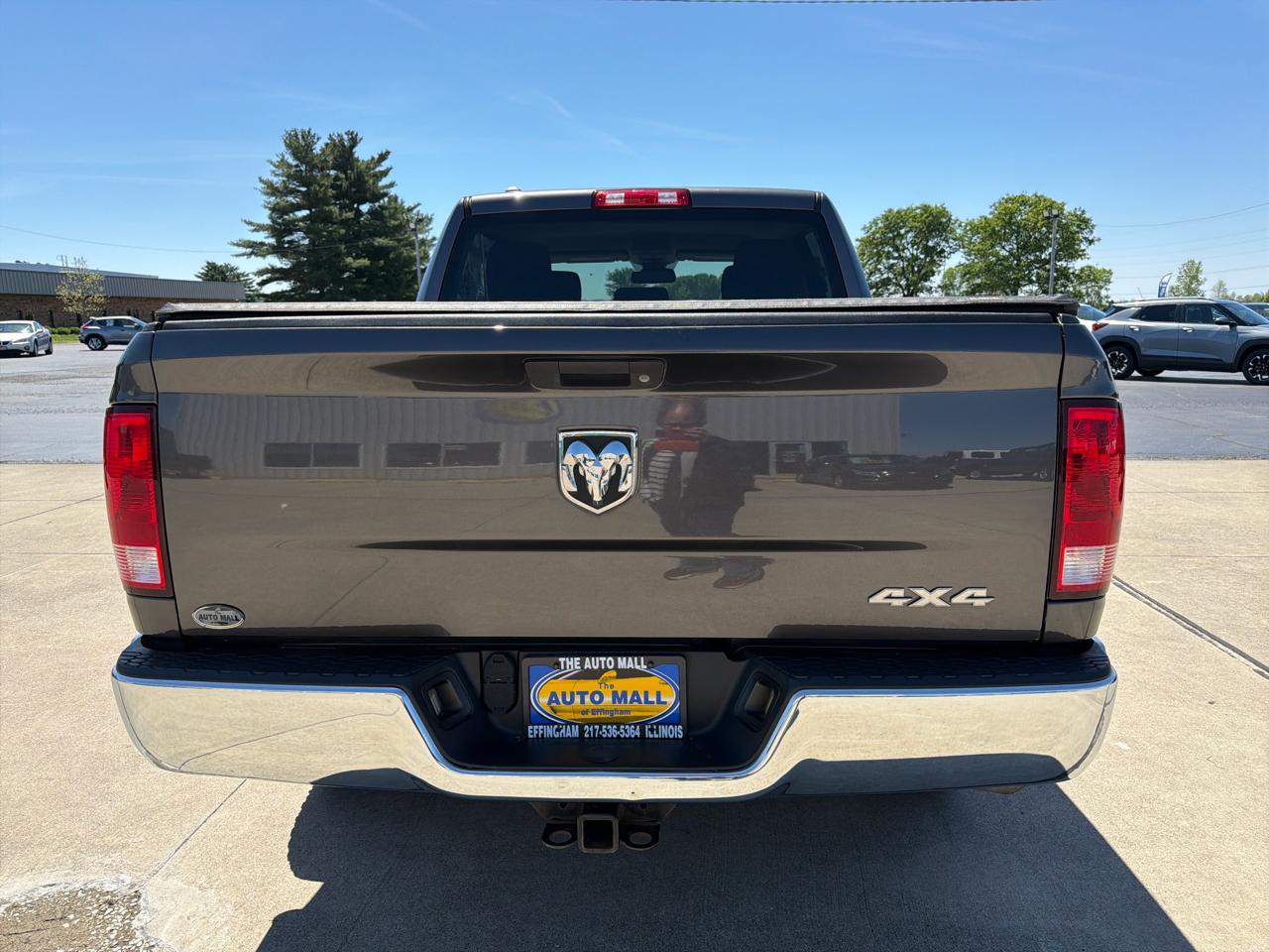 RAM 1500 4WD Crew Cab 140.5" Tradesman 2016