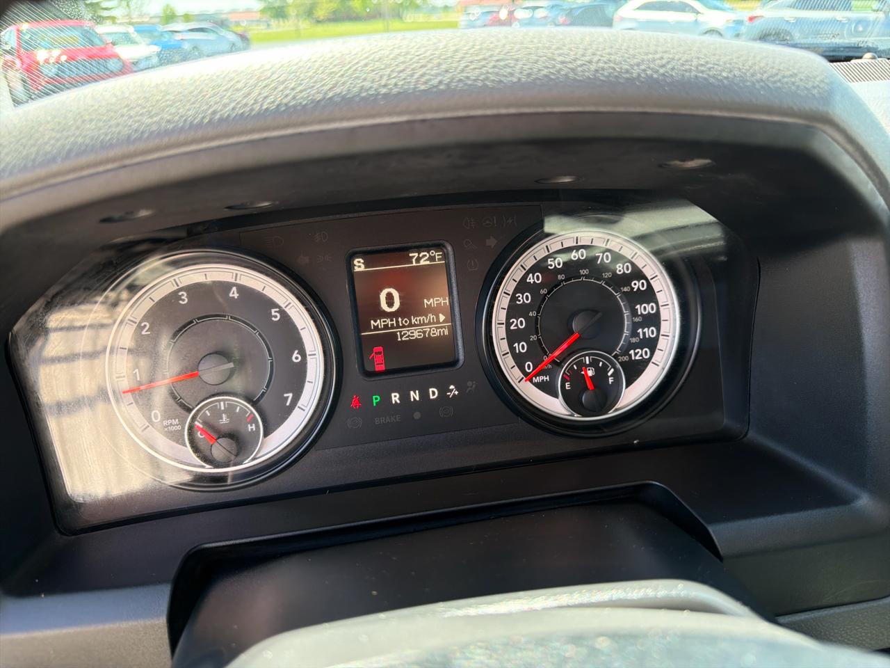 RAM 1500 4WD Crew Cab 140.5" Tradesman 2016