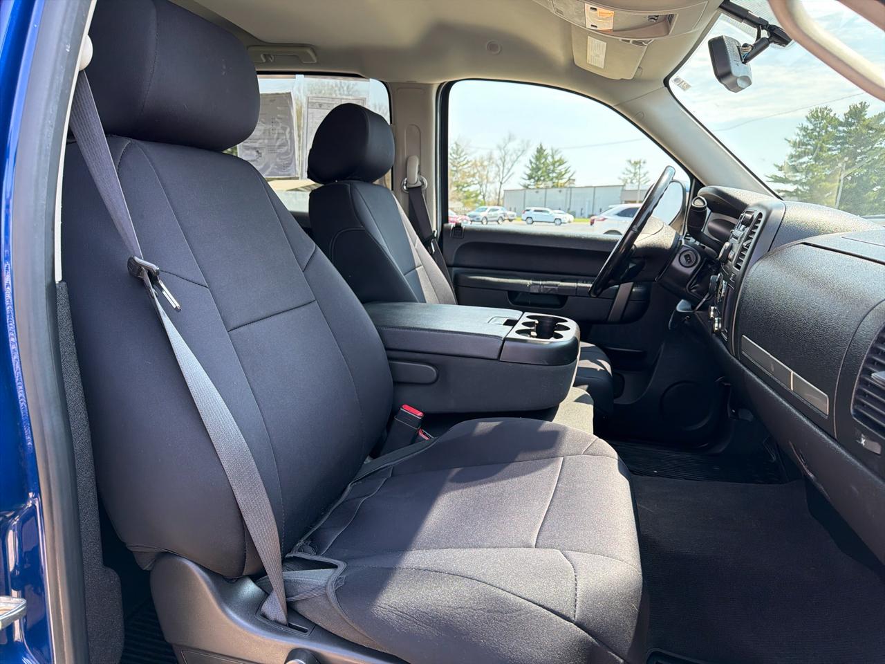 Chevrolet Silverado 1500 4WD Crew Cab 143.5" LT 2012