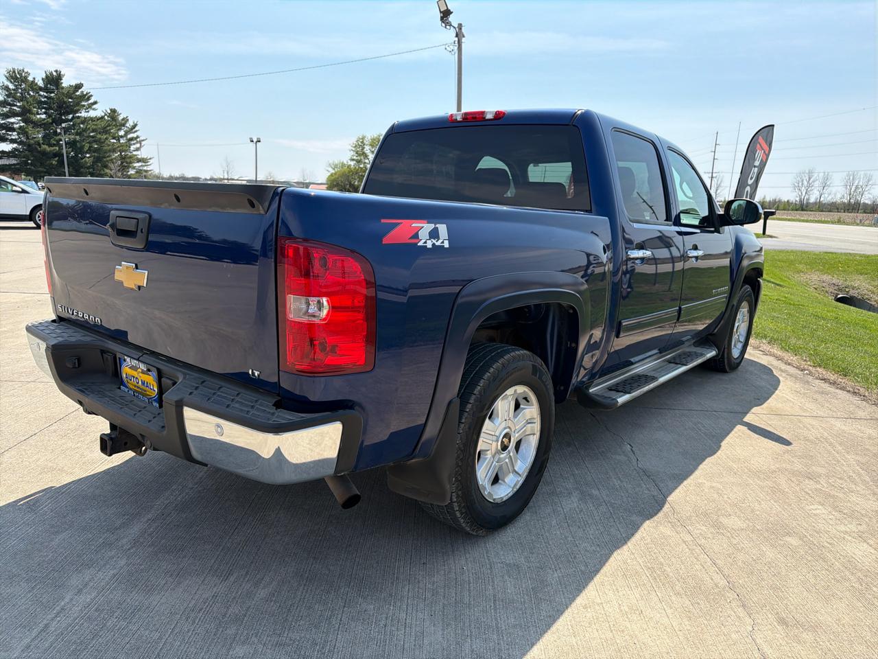 Chevrolet Silverado 1500 4WD Crew Cab 143.5" LT 2012