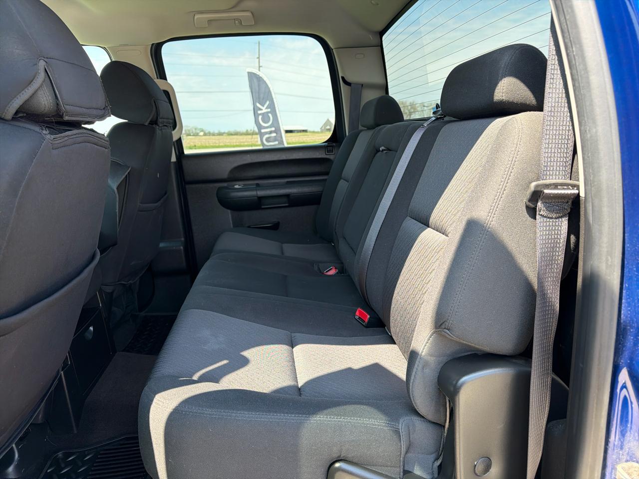 Chevrolet Silverado 1500 4WD Crew Cab 143.5" LT 2012