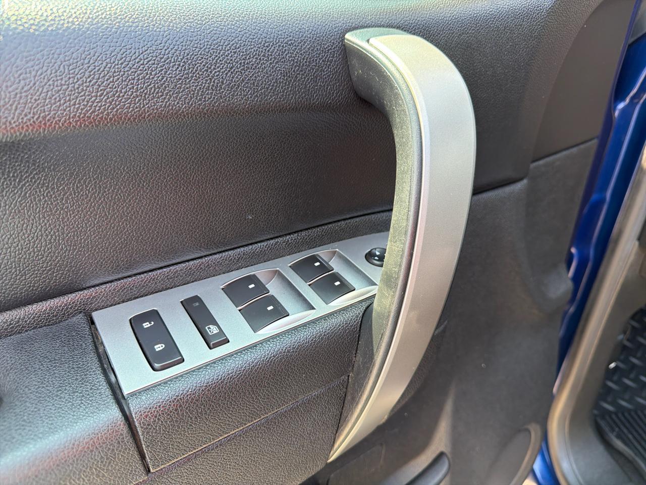 Chevrolet Silverado 1500 4WD Crew Cab 143.5" LT 2012