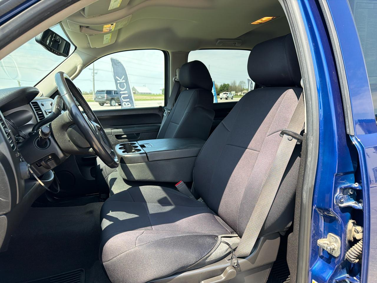 Chevrolet Silverado 1500 4WD Crew Cab 143.5" LT 2012