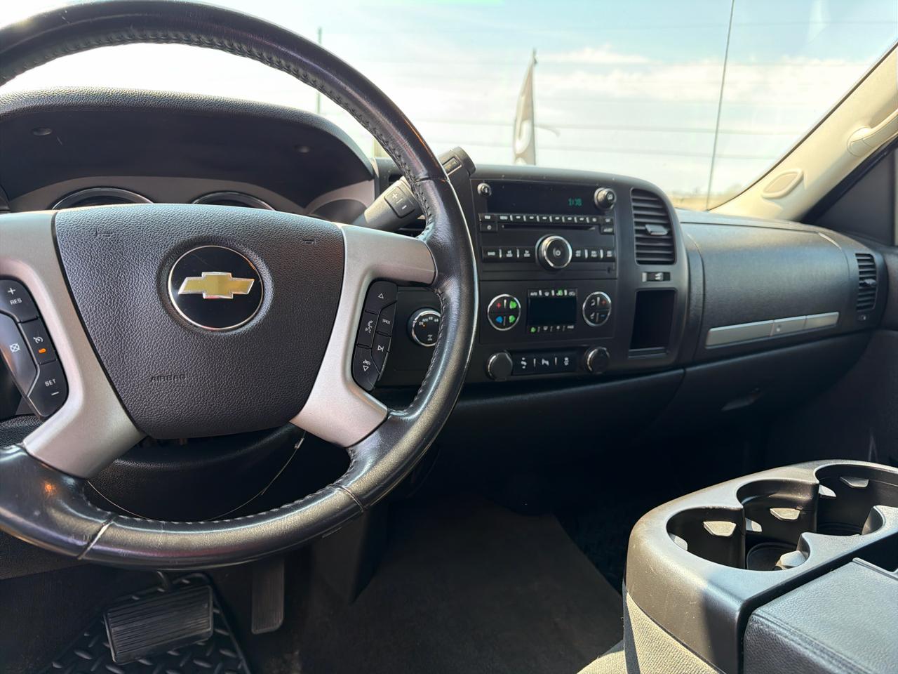 Chevrolet Silverado 1500 4WD Crew Cab 143.5" LT 2012