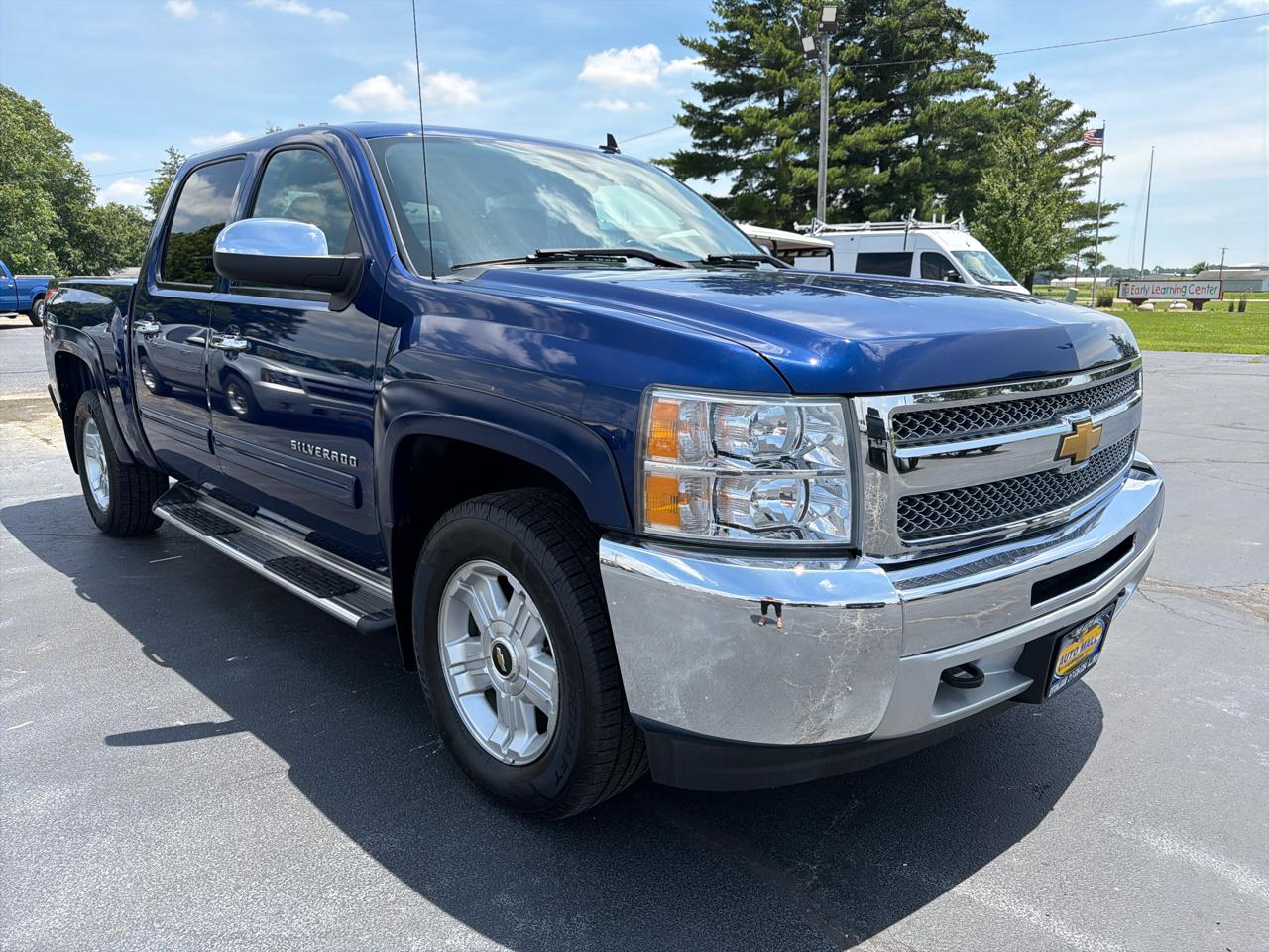 Chevrolet Silverado 1500 4WD Crew Cab 143.5" LT 2012