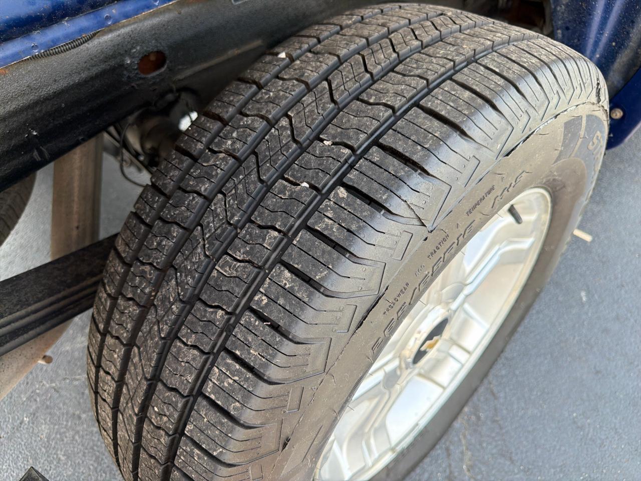 Chevrolet Silverado 1500 4WD Crew Cab 143.5" LT 2012