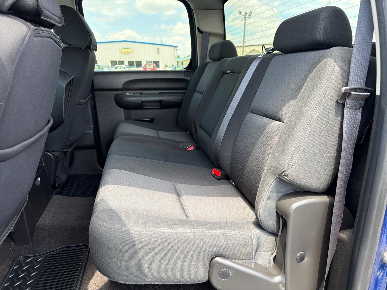 Chevrolet Silverado 1500 4WD Crew Cab 143.5" LT 2012