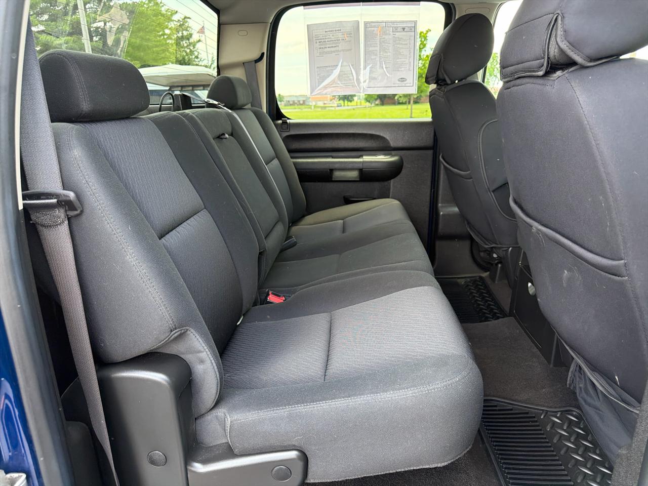 Chevrolet Silverado 1500 4WD Crew Cab 143.5" LT 2012