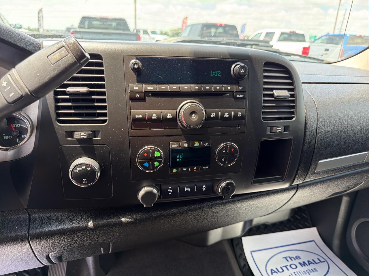 Chevrolet Silverado 1500 4WD Crew Cab 143.5" LT 2012