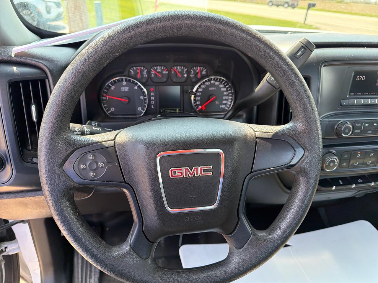 GMC Sierra 1500 2WD Reg Cab 133.0" 2017