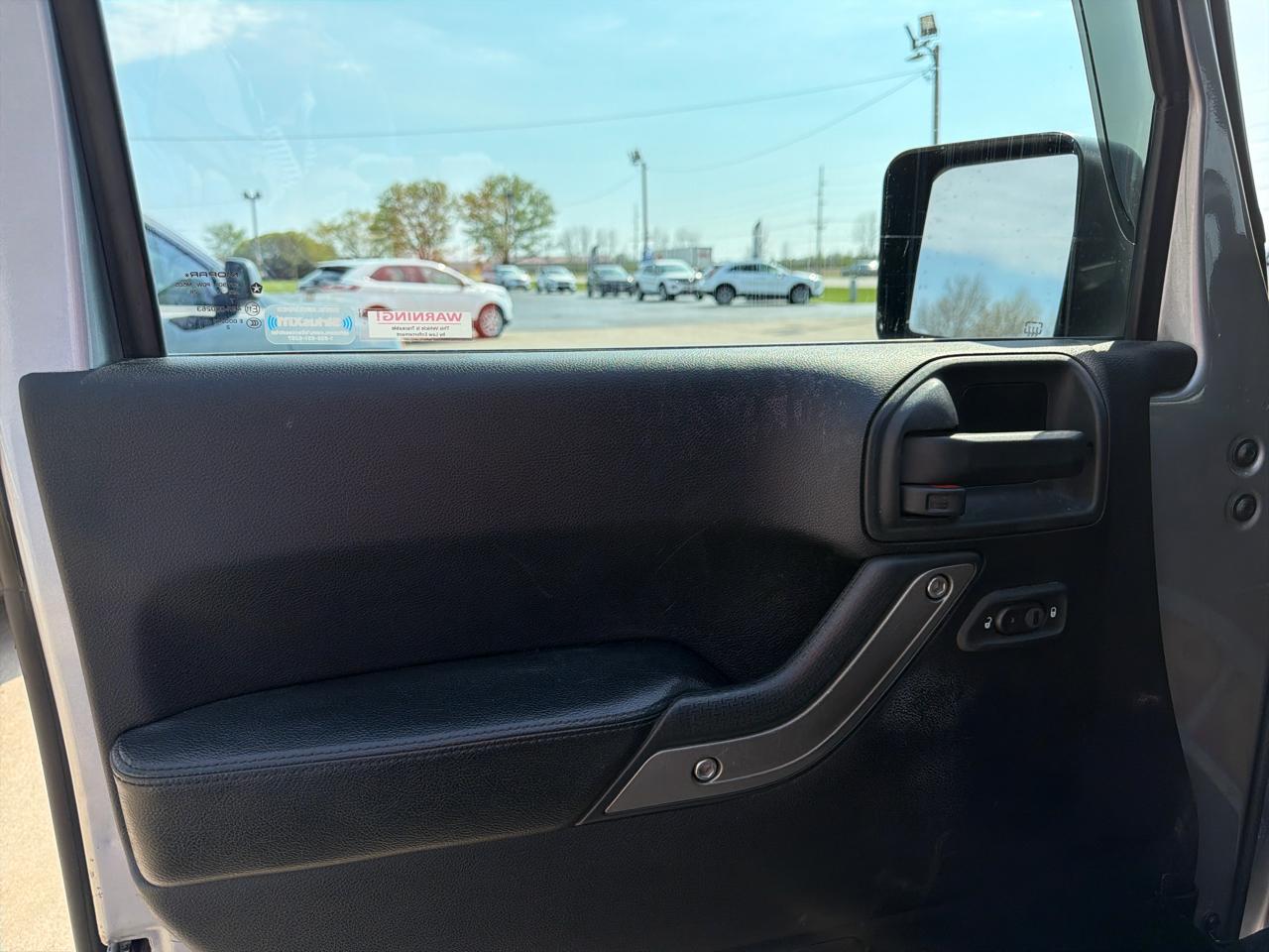 Jeep Wrangler Unlimited 4WD 4dr Black Bear *Ltd Avail* 2016