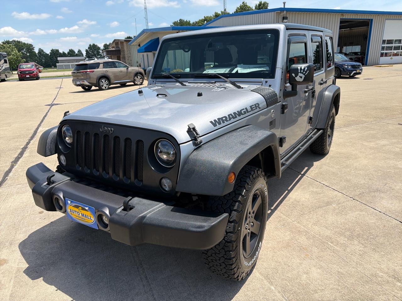Jeep Wrangler Unlimited 4WD 4dr Black Bear *Ltd Avail* 2016