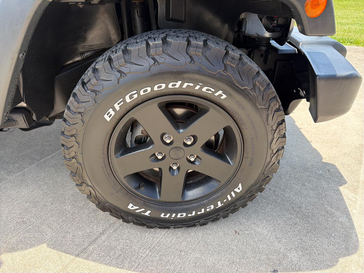 Jeep Wrangler Unlimited 4WD 4dr Black Bear *Ltd Avail* 2016
