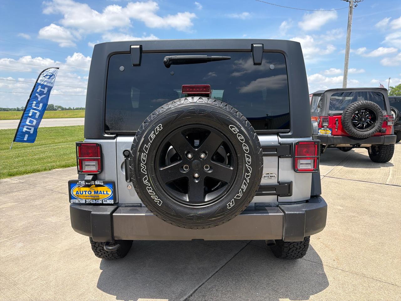 Jeep Wrangler Unlimited 4WD 4dr Black Bear *Ltd Avail* 2016
