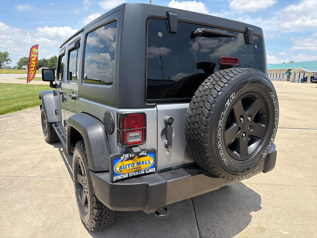 Jeep Wrangler Unlimited 4WD 4dr Black Bear *Ltd Avail* 2016