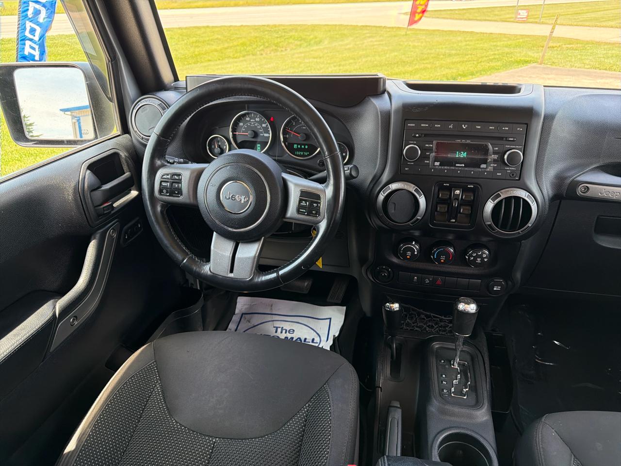 Jeep Wrangler Unlimited 4WD 4dr Black Bear *Ltd Avail* 2016
