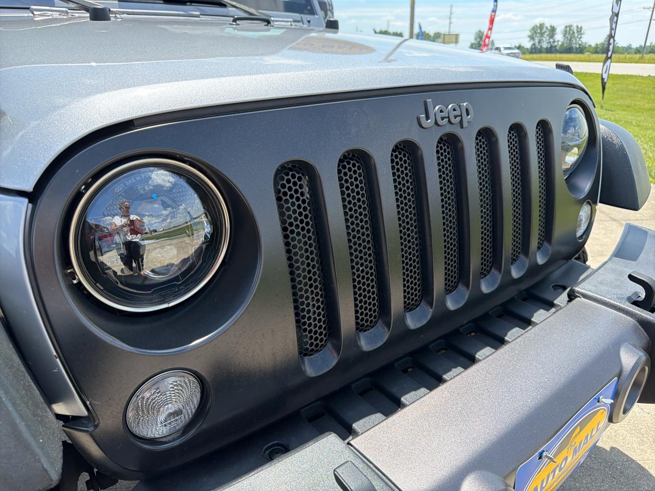 Jeep Wrangler Unlimited 4WD 4dr Black Bear *Ltd Avail* 2016