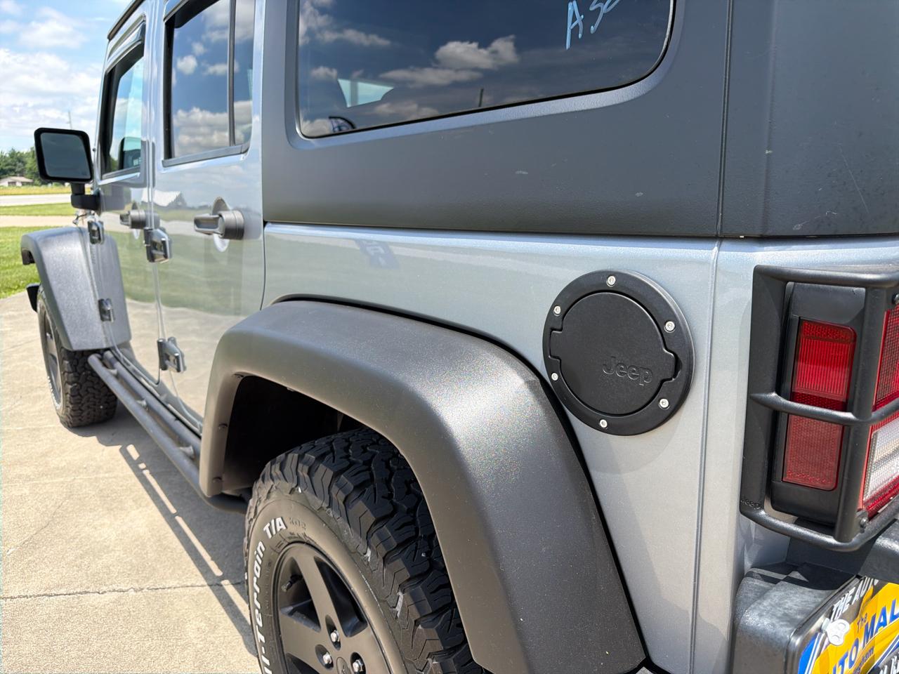 Jeep Wrangler Unlimited 4WD 4dr Black Bear *Ltd Avail* 2016
