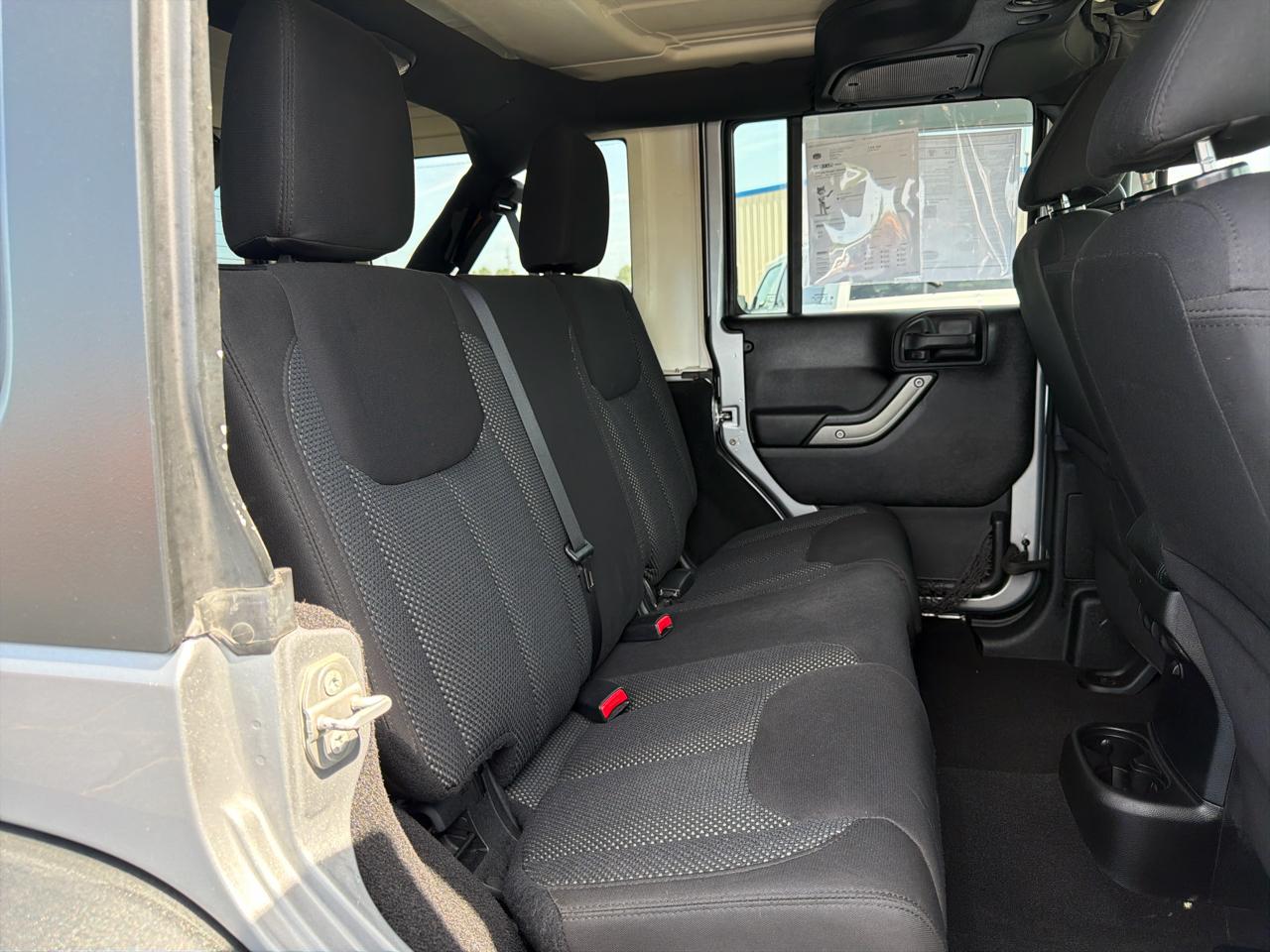 Jeep Wrangler Unlimited 4WD 4dr Black Bear *Ltd Avail* 2016