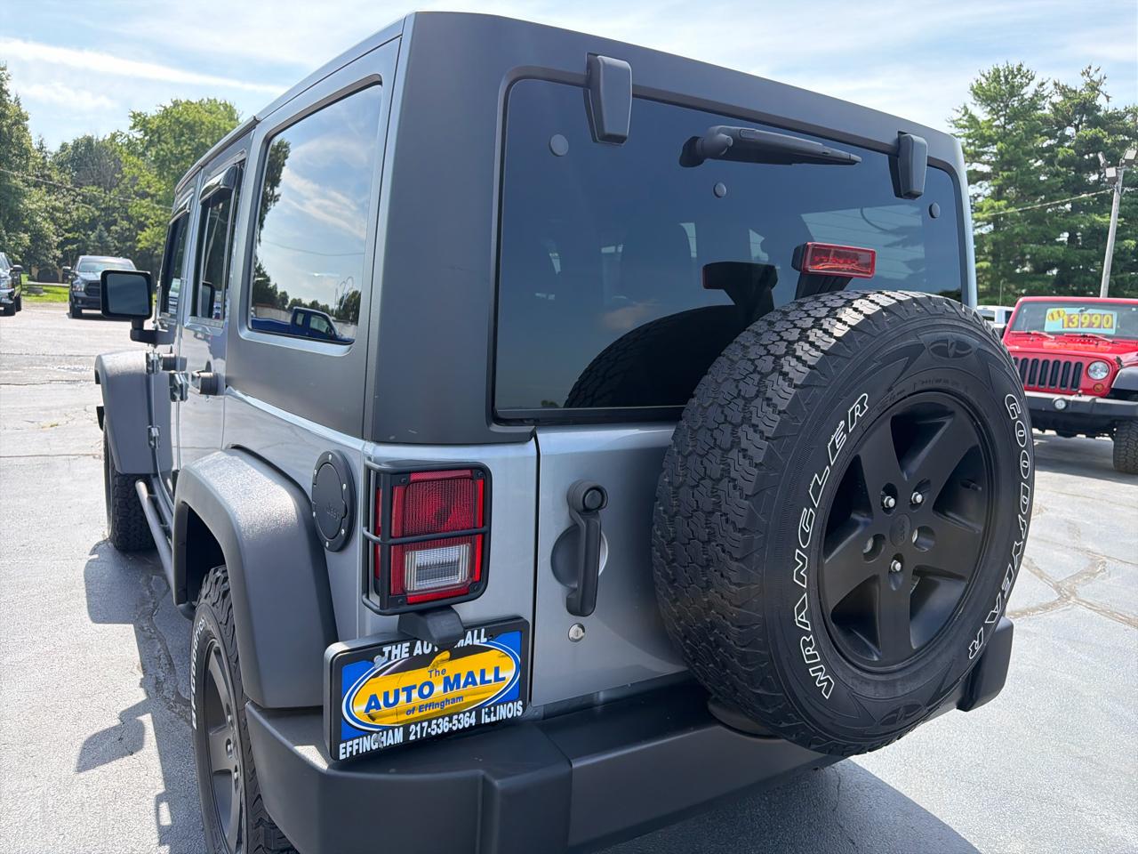 Jeep Wrangler Unlimited 4WD 4dr Black Bear *Ltd Avail* 2016