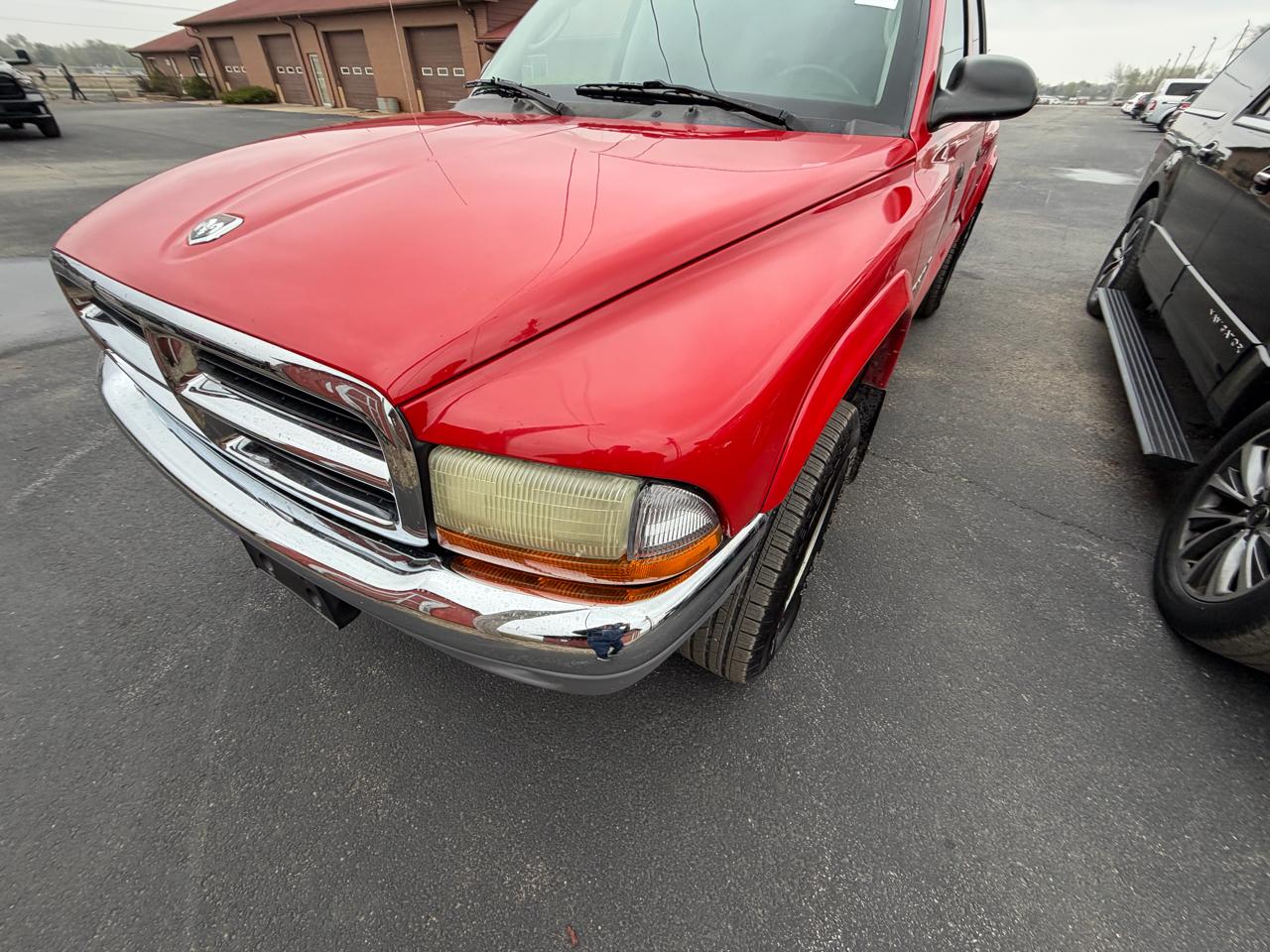 Dodge Dakota Quad Cab 131" WB 4WD SLT 2002
