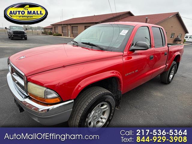 Red 2002 Dodge Dakota SLT Quad Cab 4WD Pickup Truck Four-Wheel Drive