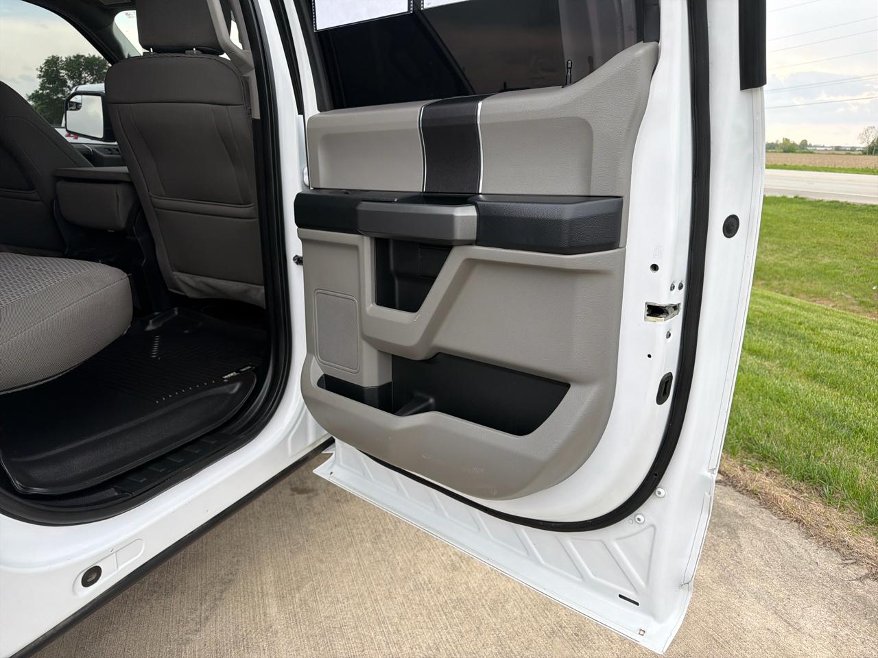 Ford F-150 SuperCrew 4WD 2018