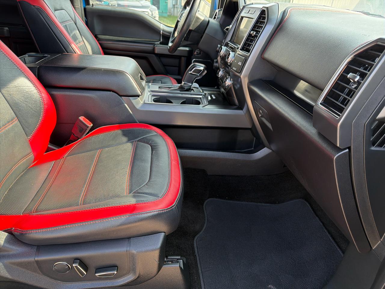 Ford F-150 Lariat SuperCrew Short Box 4WD 2018