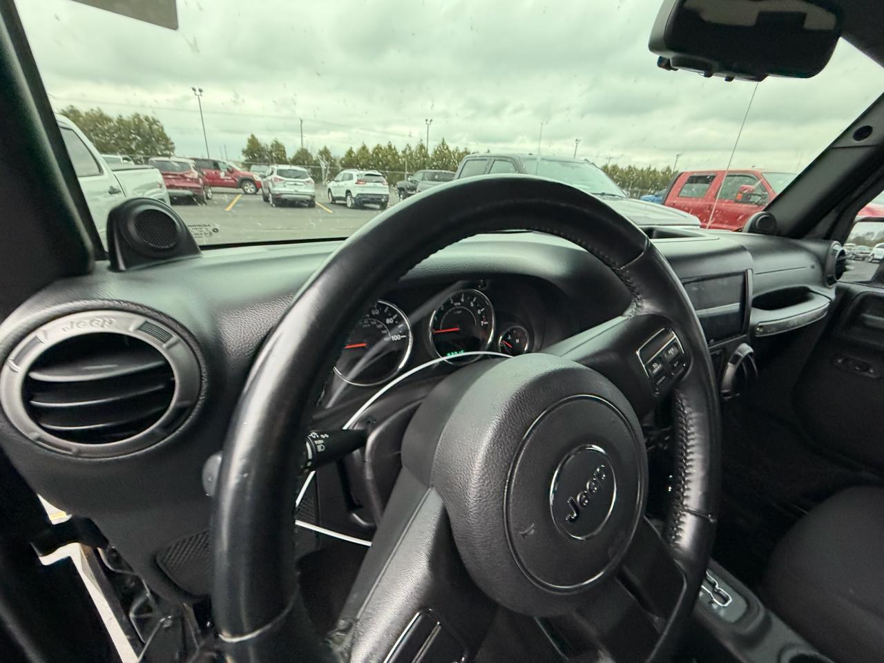 Jeep Wrangler Unlimited 4WD 4dr Sport 2013