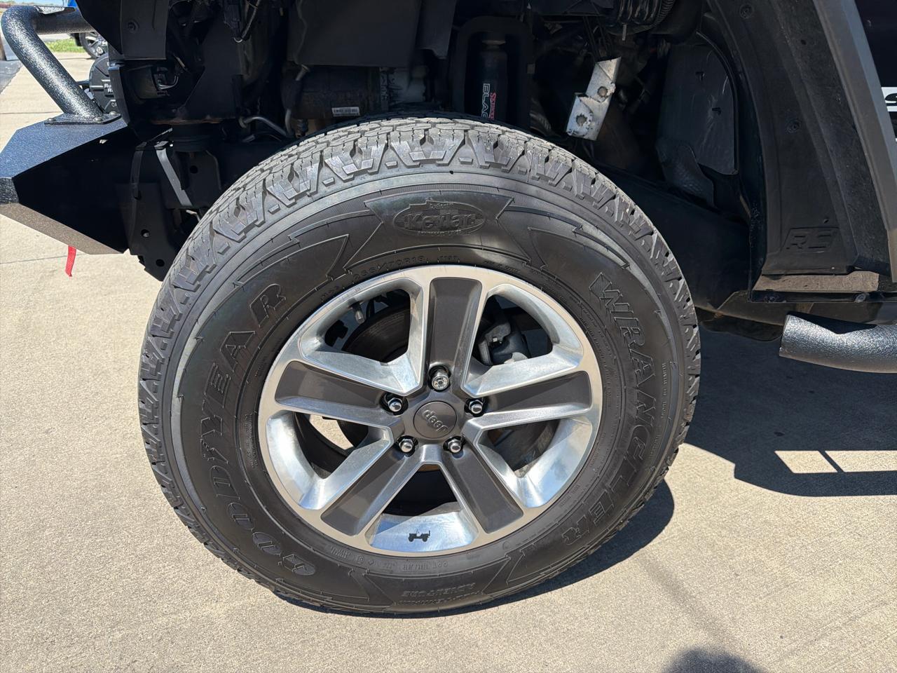 Jeep Wrangler Unlimited 4WD 4dr Sport 2013