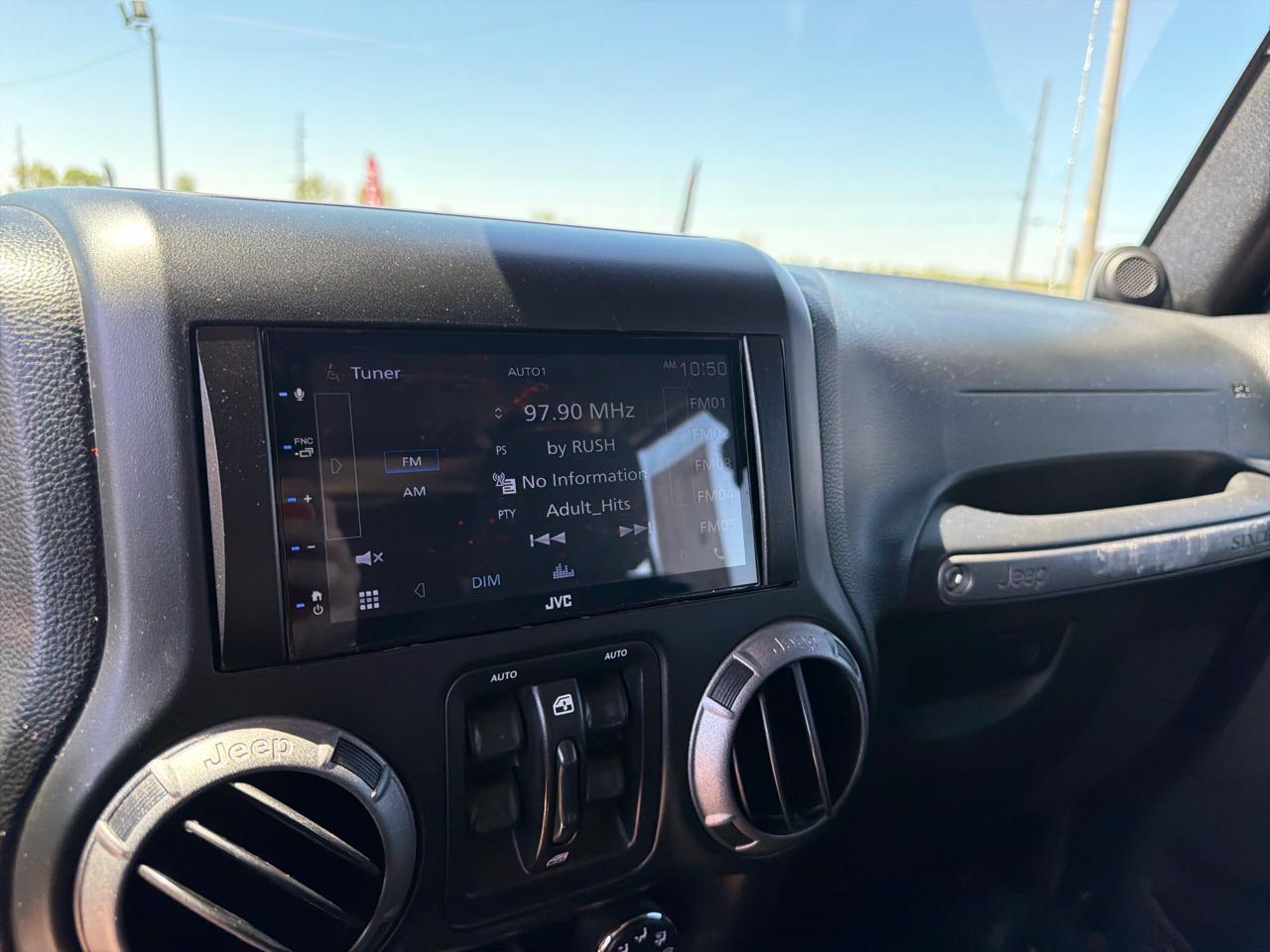 Jeep Wrangler Unlimited 4WD 4dr Sport 2013