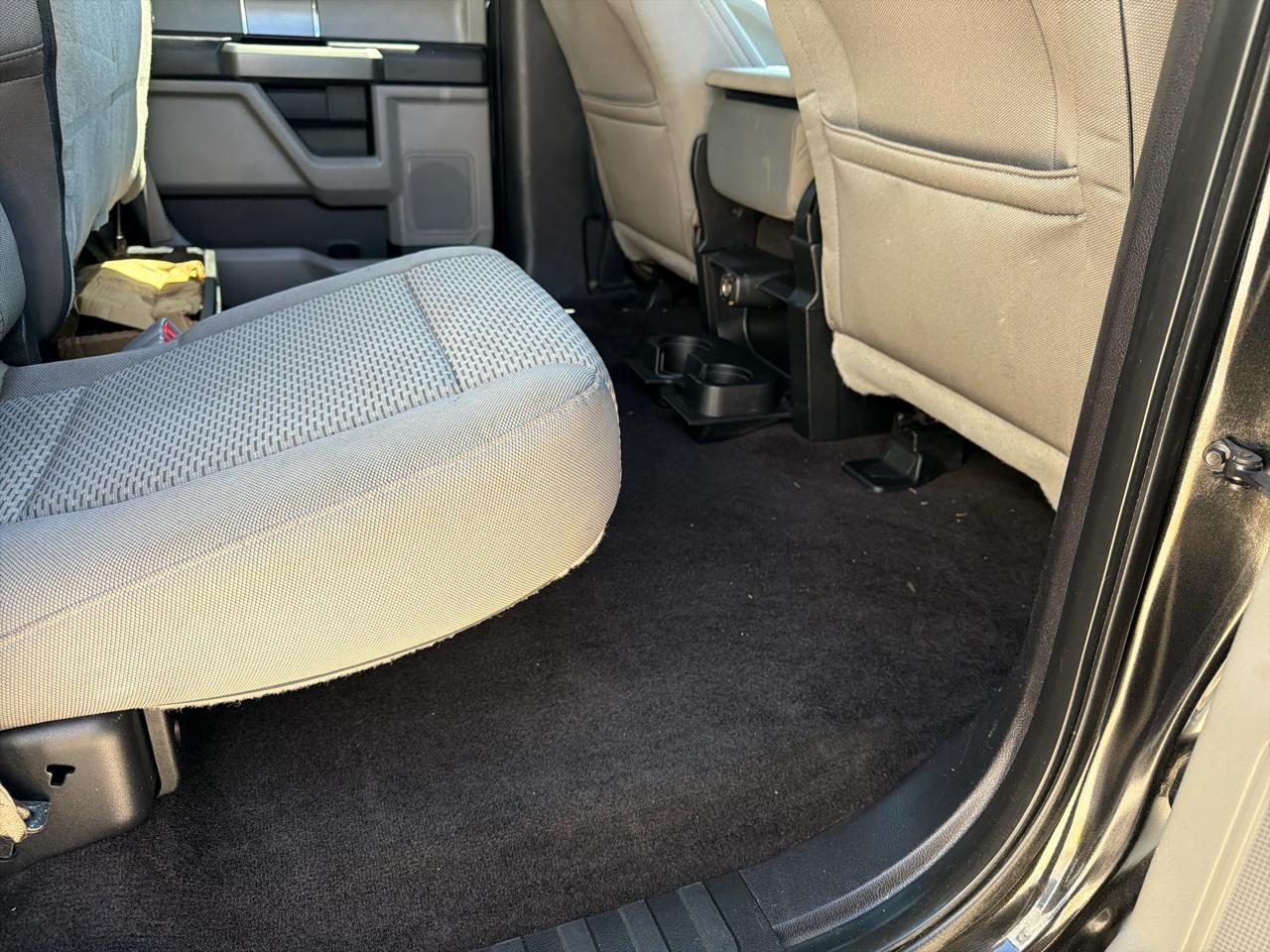 Ford F-150 4WD SuperCrew 145" Lariat 2015