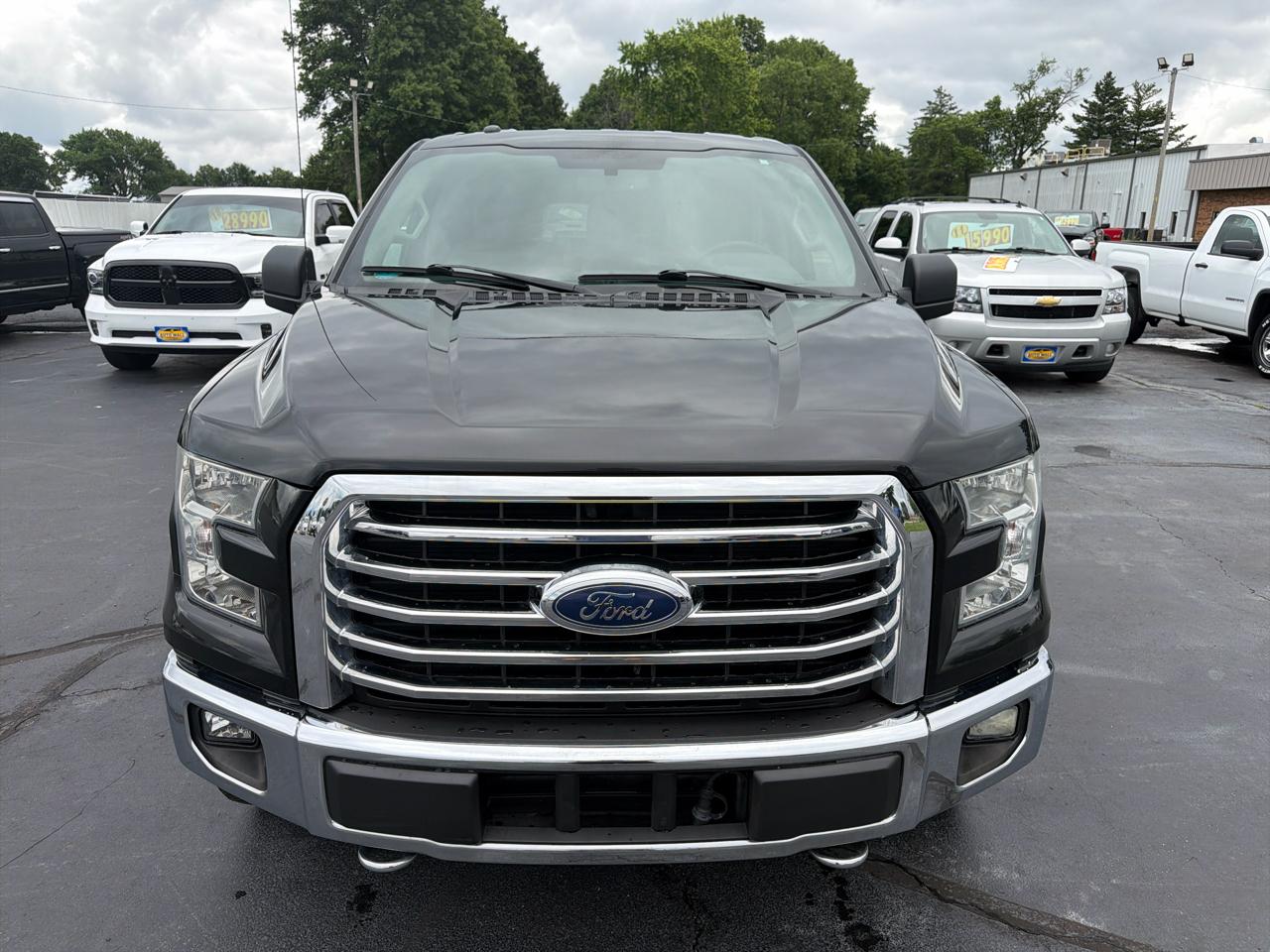 Ford F-150 4WD SuperCrew 145" Lariat 2015