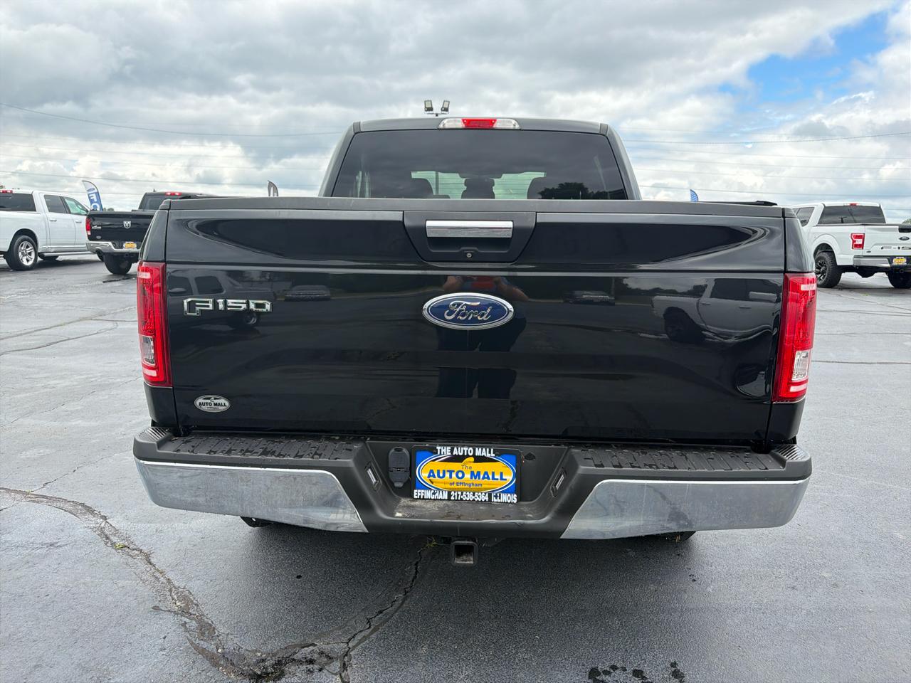 Ford F-150 4WD SuperCrew 145" Lariat 2015