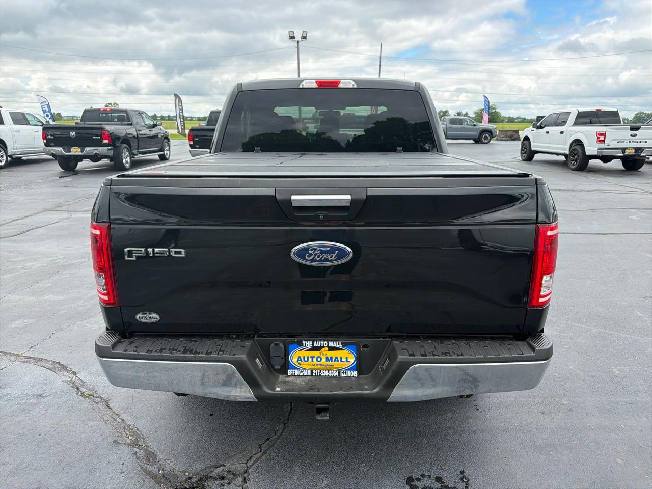 Ford F-150 4WD SuperCrew 145" Lariat 2015