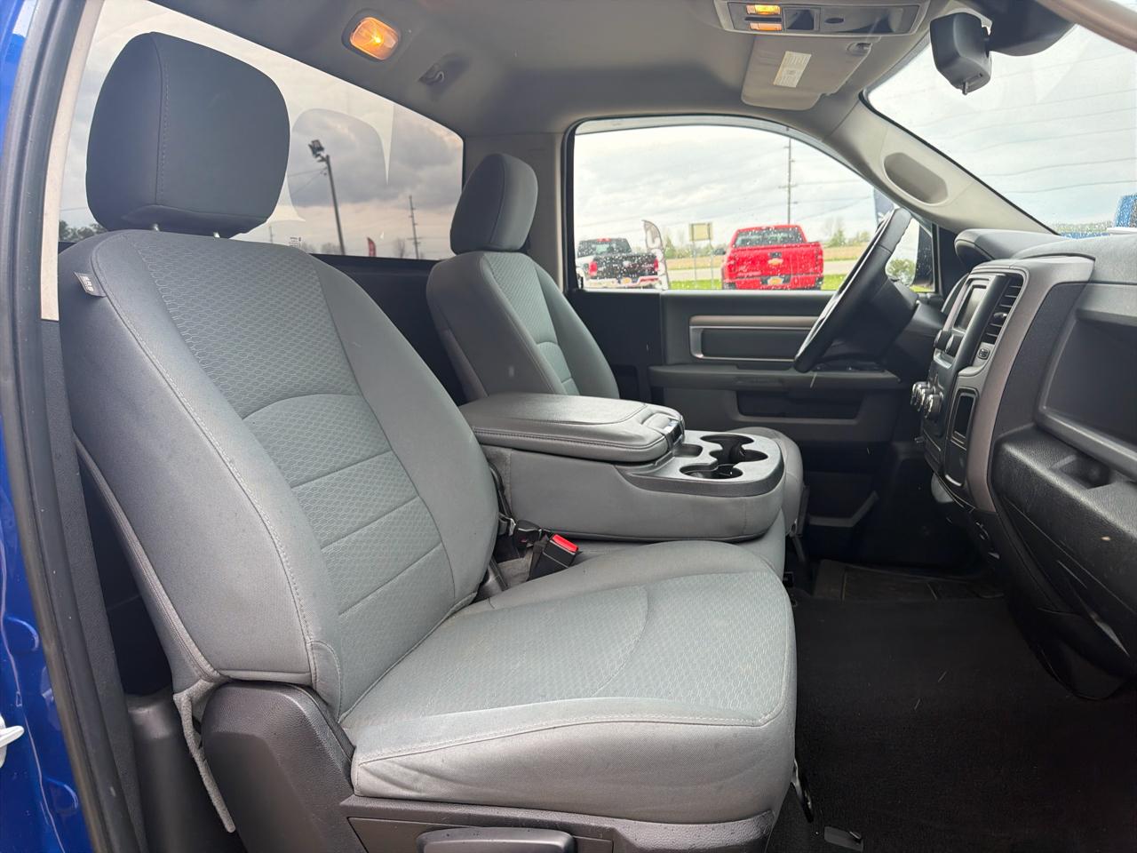 RAM 1500 4WD Reg Cab 120.5" Express 2014