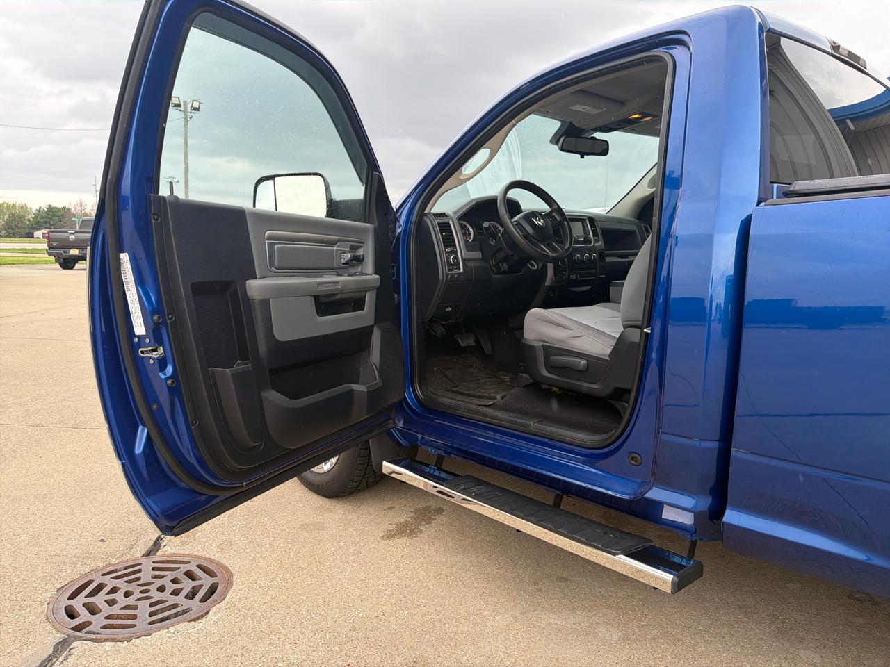 RAM 1500 4WD Reg Cab 120.5" Express 2014