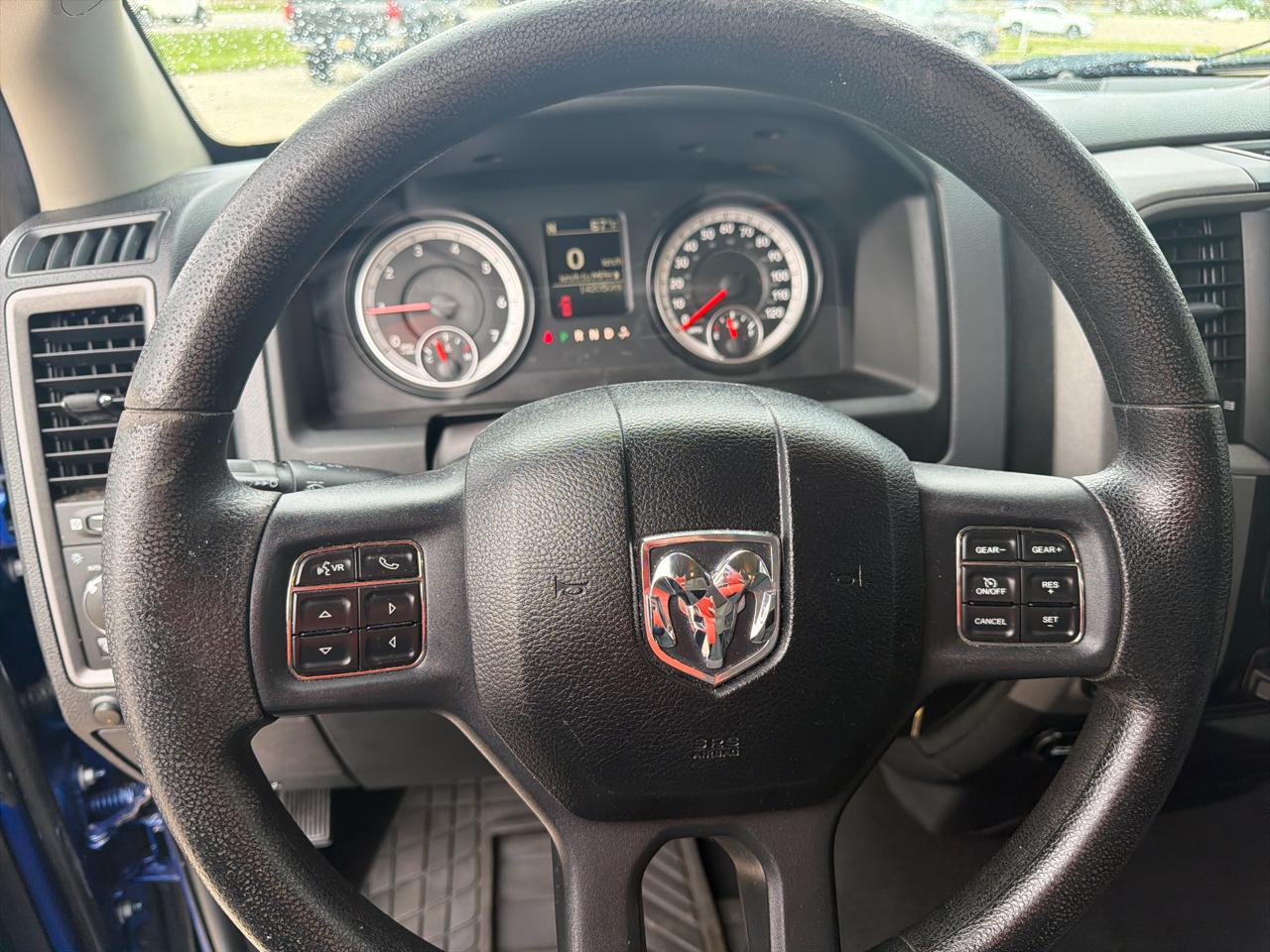 RAM 1500 4WD Reg Cab 120.5" Express 2014