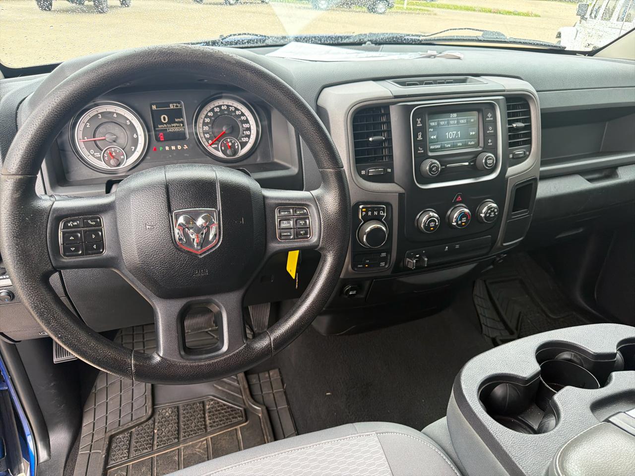 RAM 1500 4WD Reg Cab 120.5" Express 2014