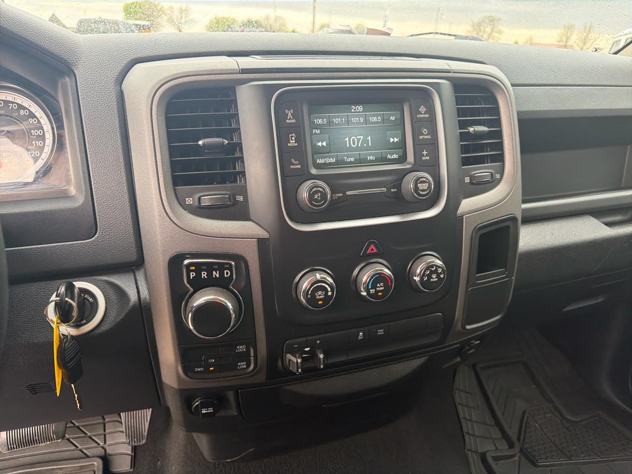 RAM 1500 4WD Reg Cab 120.5" Express 2014