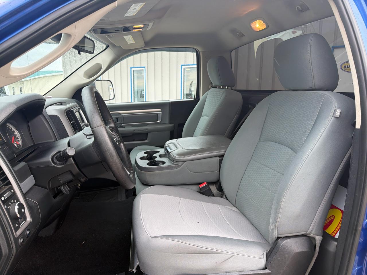 RAM 1500 4WD Reg Cab 120.5" Express 2014